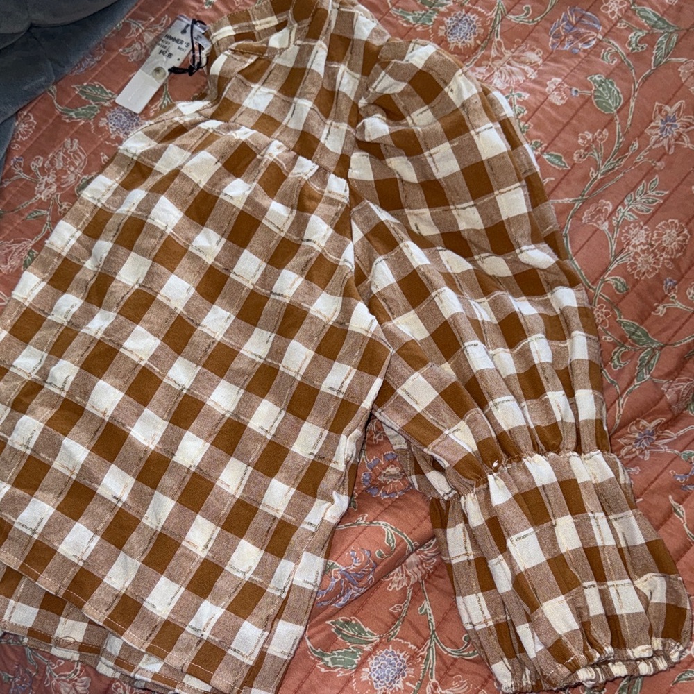 Brown and White Plaid Blouse - Picture 3 of 4